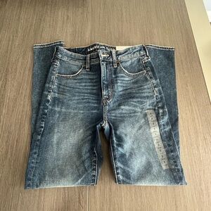 American Eagle Women’s Super Hi-Rise Jeggings - Size 2 (26W)